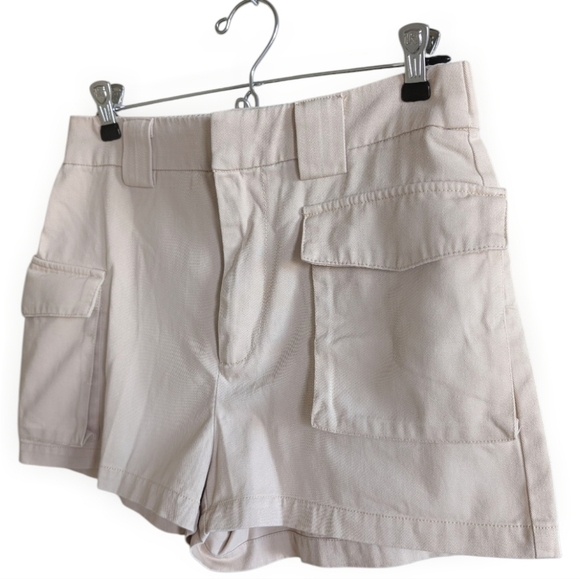 Aritzia TNA Unbelted Cargo Short Womens M Flax Beige High Waisted Utility Pocket - Picture 6 of 11